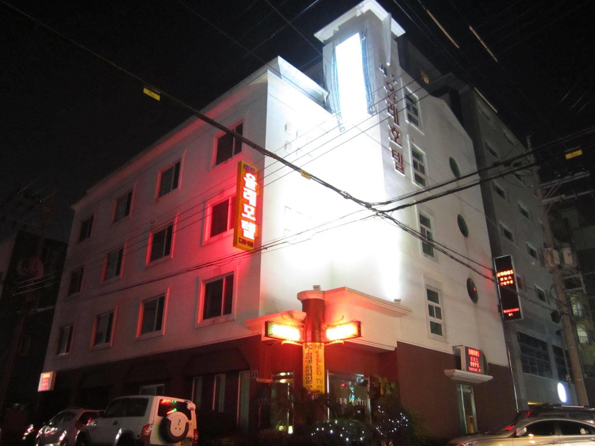 Jeju Olleh Hotel Buitenkant foto