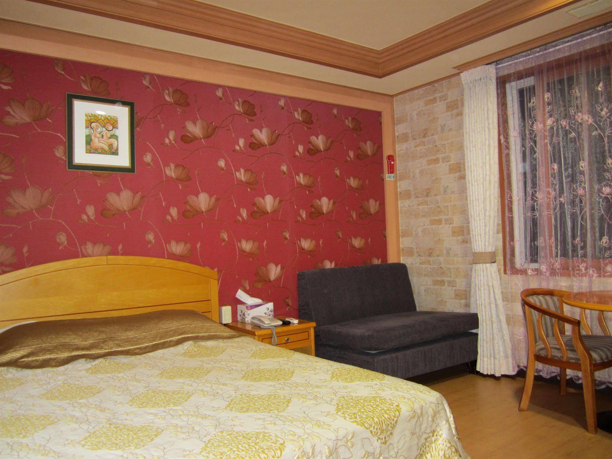 Jeju Olleh Hotel Buitenkant foto