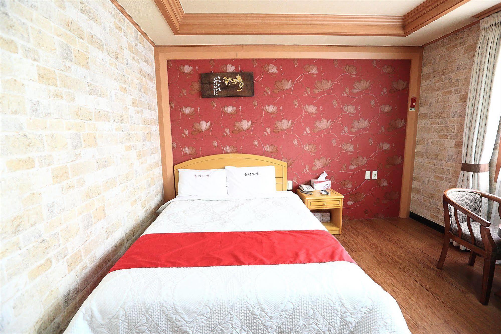 Jeju Olleh Hotel Buitenkant foto